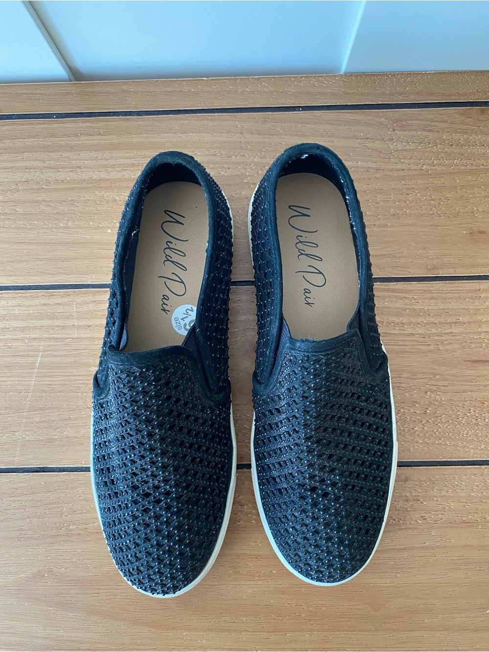 Wild Pair Black Rhinestone Slip-On Sneakers Women’s Size 6.5 - Picture 6 of 6